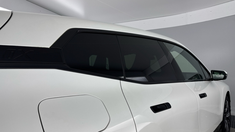 BMW iX 240kW xDrive40 M Sport 76.6kWh 5dr Auto Electric Estate